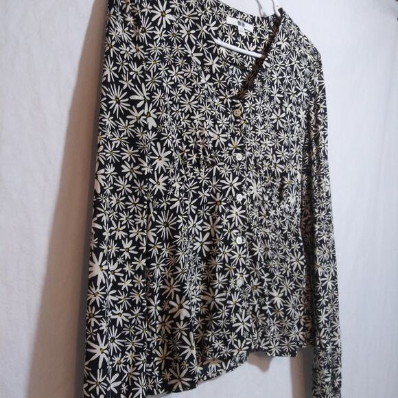 Uniqlo Ditsy Floral Black and White Daisy  Button Up Long Sleeve Top Size Small - Picture 3 of 7